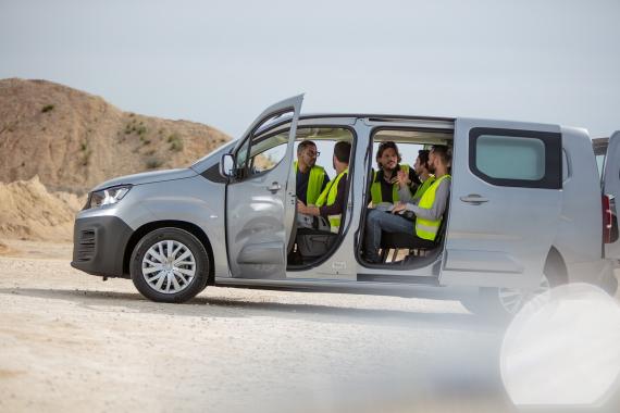 Nový Peugeot Partner Praha AV CAR