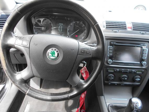 ObrázekŠkoda Octavia combi 2,0TDi 103kW servis hist #7