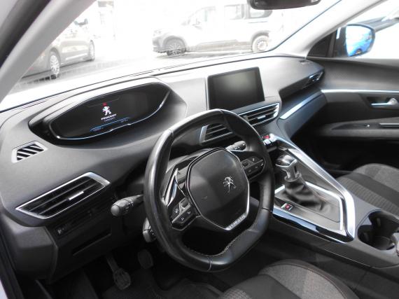 ObrázekPeugeot 3008 1.maj., CZ, kompletní servis #2