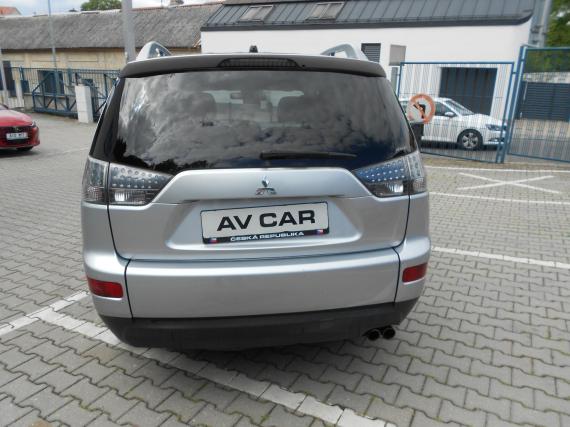ObrázekMitsubishi Outlander 2.0 Di 4X4 #11