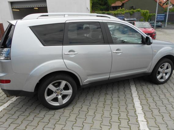 ObrázekMitsubishi Outlander 2.0 Di 4X4 #13