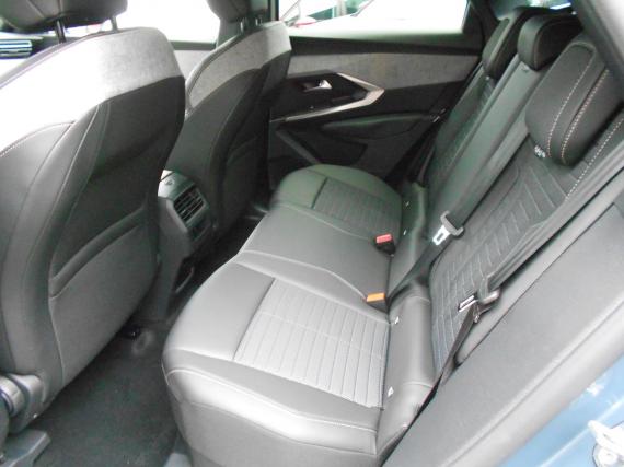 ObrázekPeugeot 3008 ALLURE Hybrid 145 e-DCS6 #7