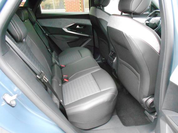 ObrázekPeugeot 3008 ALLURE Hybrid 145 e-DCS6 #8