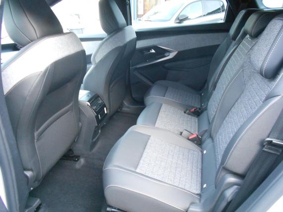 ObrázekPeugeot 5008 ALLURE Hybrid 145 e-DCS6 #8