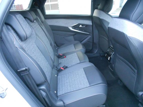 ObrázekPeugeot 5008 ALLURE Hybrid 145 e-DCS6 #9