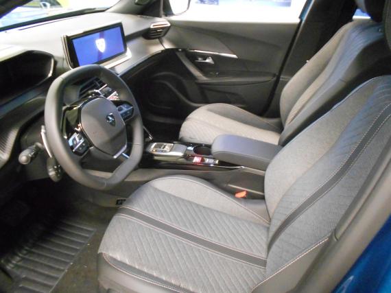 ObrázekPeugeot 2008 ALLURE Hybrid 136 e-DCS6 #5