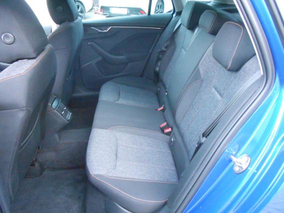 ObrázekŠkoda Kamiq 1,0TSi DSG7 1.maj ČR #12