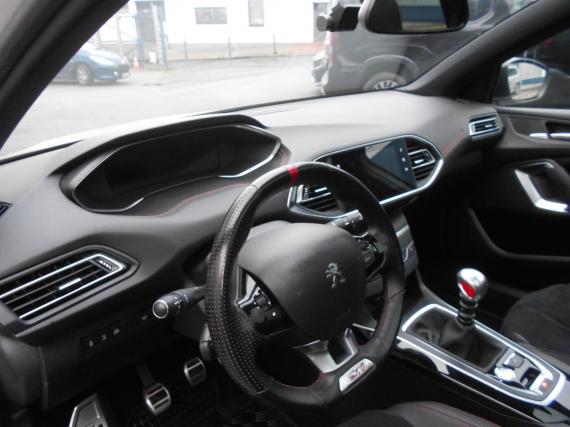 ObrázekPeugeot 308 GTi 1.6 263k 1.maj CZ záruka #3