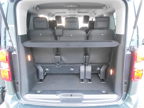 ObrázekPeugeot Traveller Allure Standard 180 S&S EAT8 #12