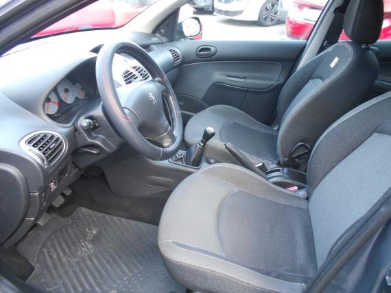 ObrázekPeugeot 206 1.4i,1.maj,CZ,serviska,rozvody #7