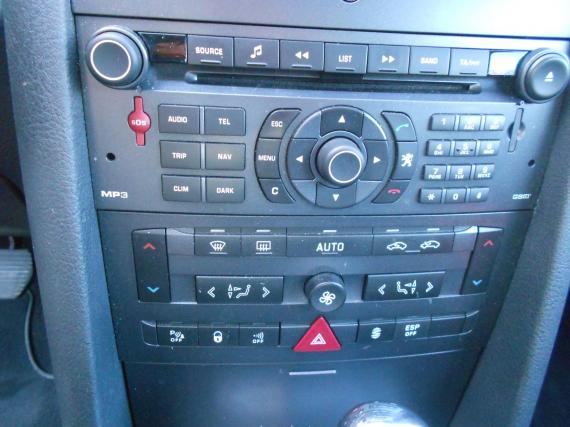 ObrázekPeugeot 407 Coupe 2,7HDi AUT6 #6