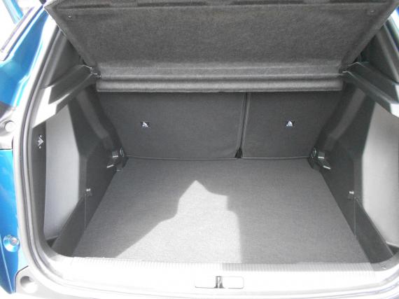 ObrázekPeugeot 2008 ALLURE 1,2 130 EAT8 kamery #4