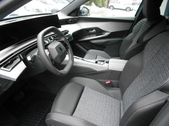 ObrázekPeugeot 5008 BUSINESS Hybrid 145 e-DCS6 #4