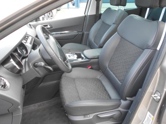 ObrázekPeugeot 3008 Allure 2,0HDi AUT6 ČR 1.maj #14