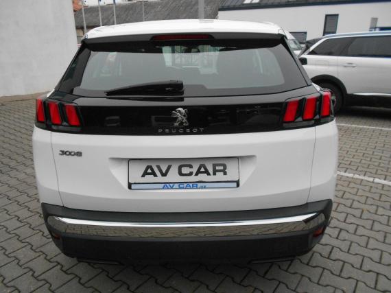 ObrázekPeugeot 3008 Active 1,2PT servis zdarma #8