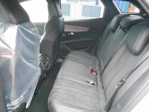 ObrázekPeugeot 3008 GT 1.5 BlueHDi 130 S&S EAT8 #5